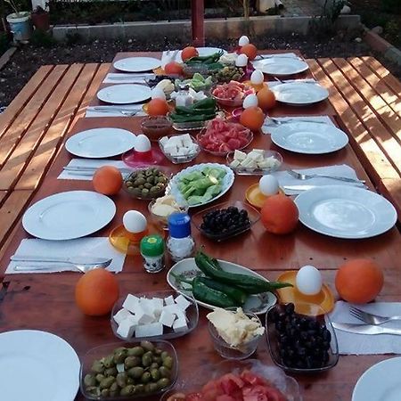 Keramos Pansiyon Finike Bagian luar foto