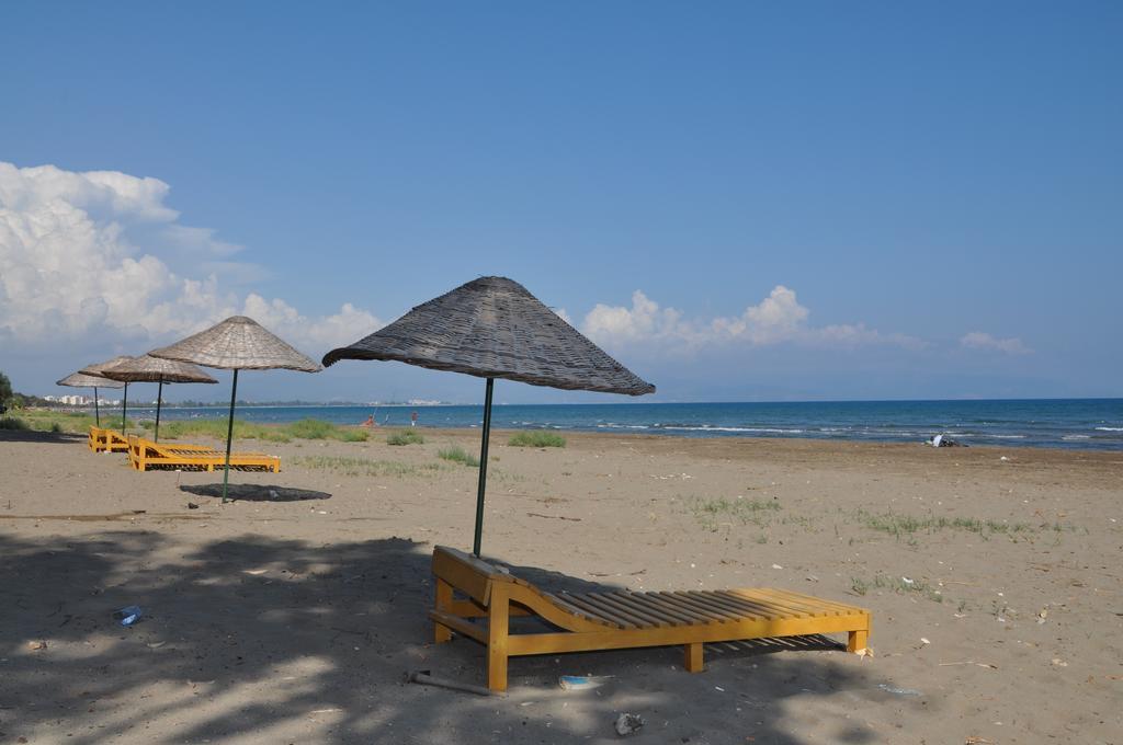 Keramos Pansiyon Finike Bagian luar foto