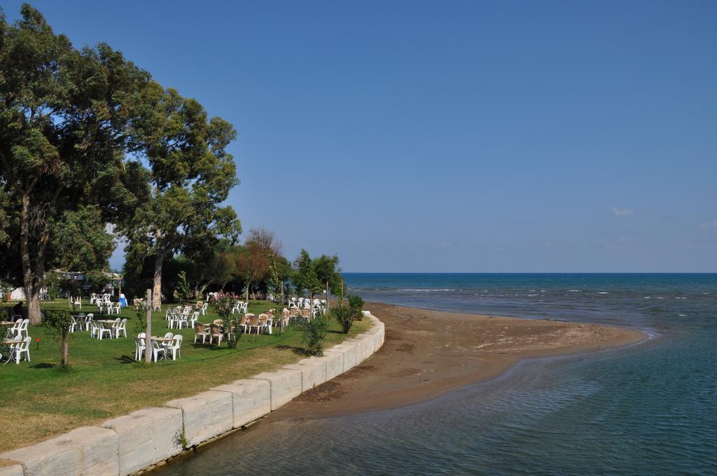 Keramos Pansiyon Finike Bagian luar foto