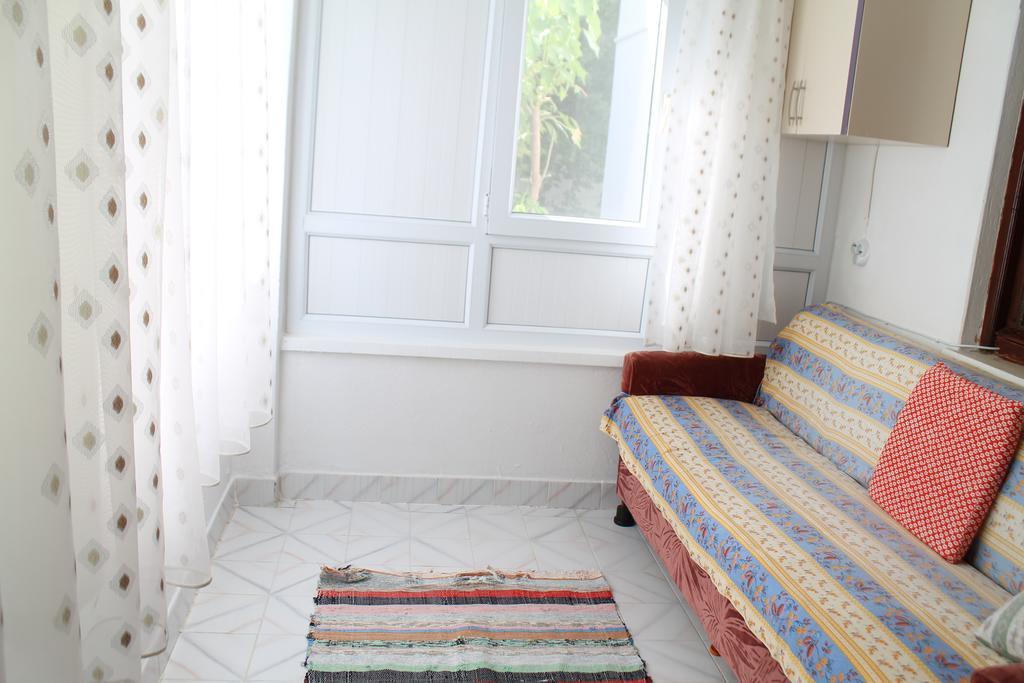 Keramos Pansiyon Finike Bagian luar foto