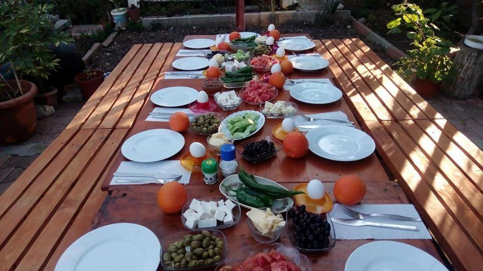 Keramos Pansiyon Finike Bagian luar foto